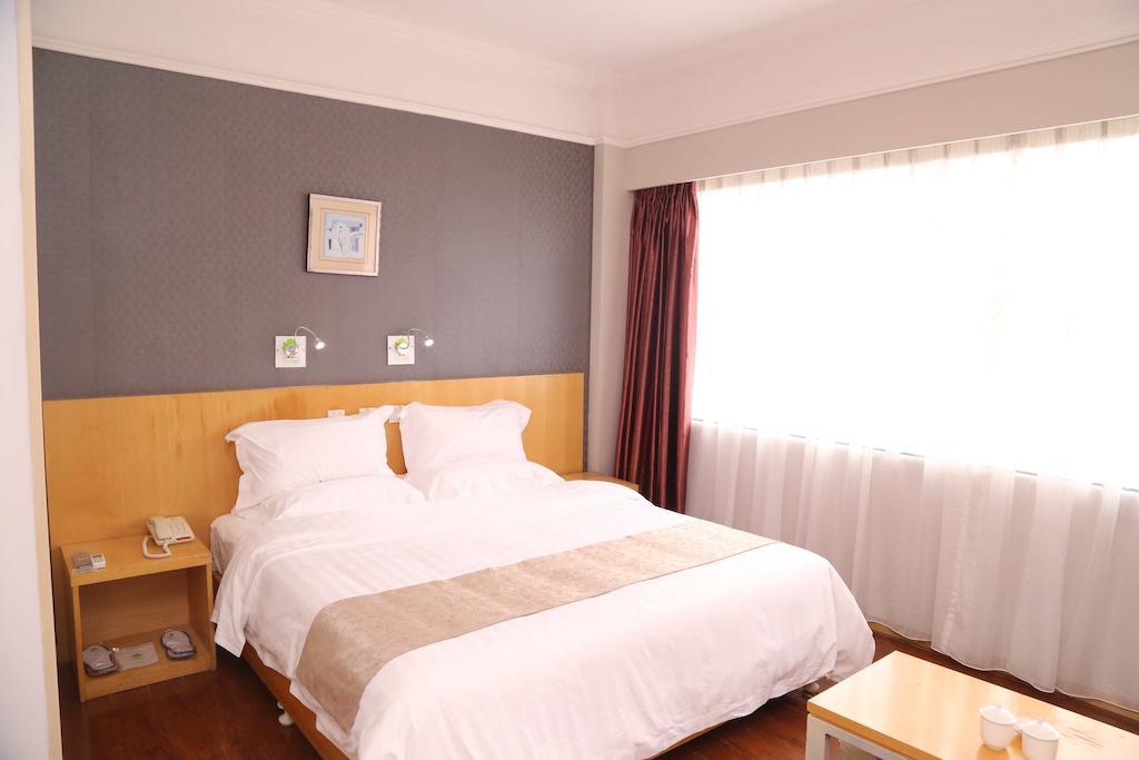 Qingdao Fu Yong Hotel Zimmer foto